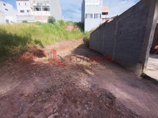 Lote / Terreno de Bairro Para Vender no bairro San Marino em Caieiras