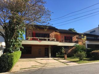 Casa de Condomínio Para Vender com 5 quartos 3 suítes no bairro Alphaville em Santana De Parnaíba