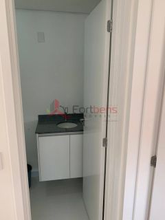 Apartamento Para Alugar com 2 quartos 1 suítes no bairro Centro em Caieiras