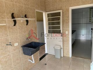 Sobrado Para Alugar com 3 quartos 1 suítes no bairro Serpa em Caieiras