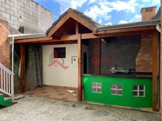 Sobrado Para Alugar com 3 quartos 1 suítes no bairro Serpa em Caieiras