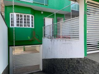 Sobrado Para Alugar com 3 quartos 1 suítes no bairro Serpa em Caieiras