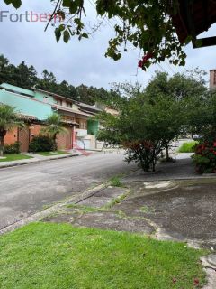 Sobrado Para Vender com 3 quartos 1 suítes no bairro Nova Caieiras em Caieiras