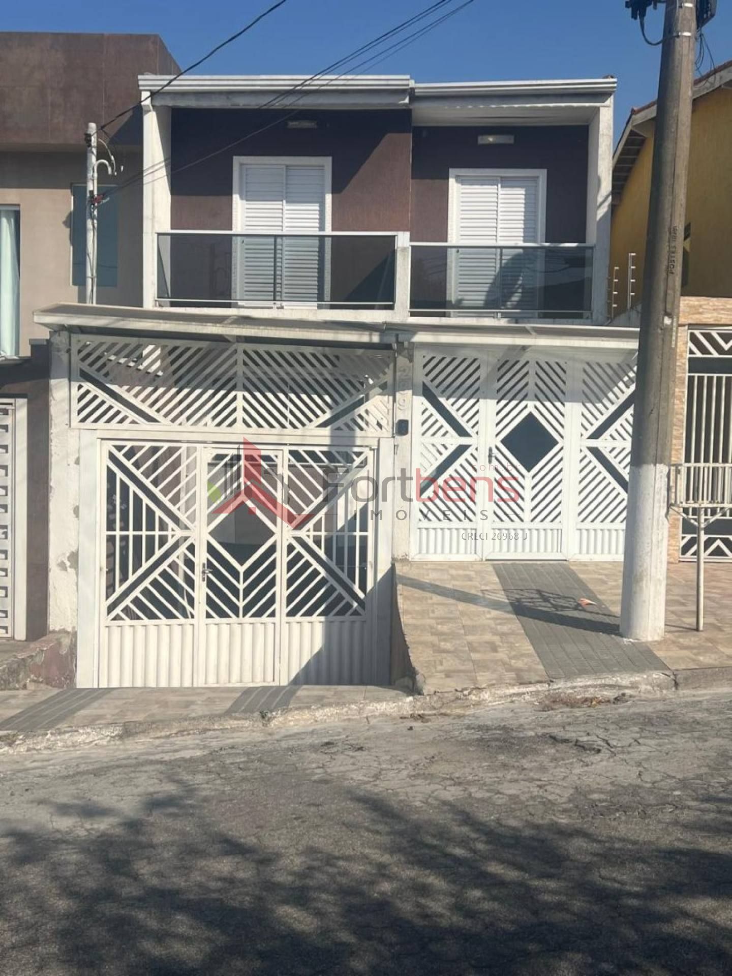 Sobrado Para Vender com 4 quartos 2 suítes no bairro Serpa em Caieiras