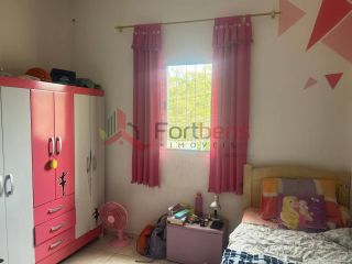 Sobrado Para Vender com 4 quartos 1 suítes no bairro Vila Rosina em Caieiras