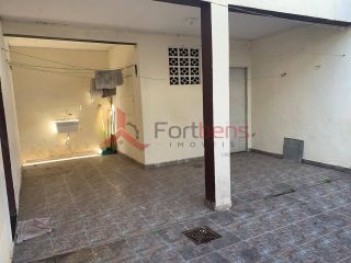 Sobrado Para Vender com 5 quartos no bairro Jardim dos Lagos em Franco Da Rocha