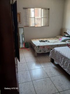 Sobrado Para Vender com 5 quartos no bairro Jardim dos Lagos em Franco Da Rocha