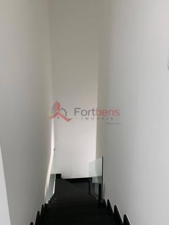 Sobrado Para Vender com 3 quartos 1 suítes no bairro Laranjeiras em Caieiras