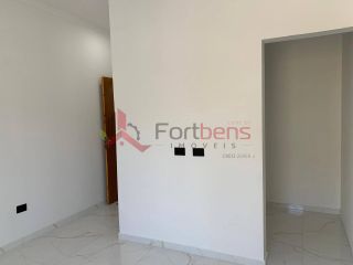 Sobrado Para Vender com 3 quartos 1 suítes no bairro Laranjeiras em Caieiras