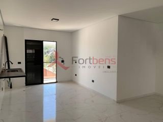 Sobrado Para Vender com 3 quartos 1 suítes no bairro Laranjeiras em Caieiras