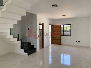 Sobrado Para Vender com 3 quartos 1 suítes no bairro Laranjeiras em Caieiras