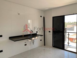 Sobrado Para Vender com 3 quartos 1 suítes no bairro Laranjeiras em Caieiras