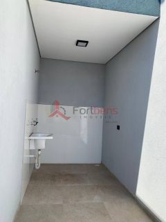 Sobrado Para Vender com 3 quartos 1 suítes no bairro Laranjeiras em Caieiras