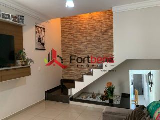 Sobrado Para Vender com 3 quartos 1 suítes no bairro Região Central em Caieiras