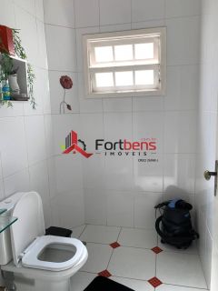 Sobrado Para Vender com 3 quartos 1 suítes no bairro Região Central em Caieiras