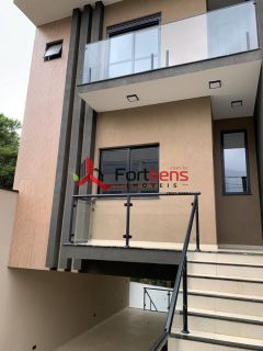 Sobrado Para Vender com 3 quartos 1 suítes no bairro Jd. Europa em Caieiras