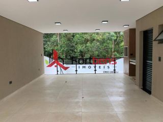 Sobrado Para Vender com 3 quartos 1 suítes no bairro Jd. Europa em Caieiras