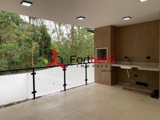 Sobrado Para Vender com 3 quartos 1 suítes no bairro Jd. Europa em Caieiras