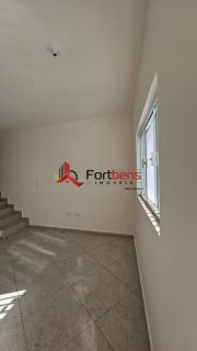 Sobrado Para Vender com 2 quartos no bairro Jardim das Colinas em Franco Da Rocha