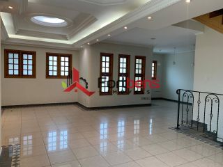 Sobrado Para Alugar com 3 quartos 1 suítes no bairro Nova Caieiras em Caieiras