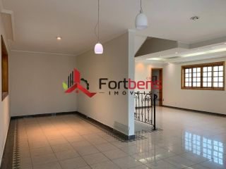 Sobrado Para Alugar com 3 quartos 1 suítes no bairro Nova Caieiras em Caieiras