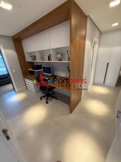 Apartamento Para Vender com 4 quartos 4 suítes no bairro Anhangabaú  em Jundiaí