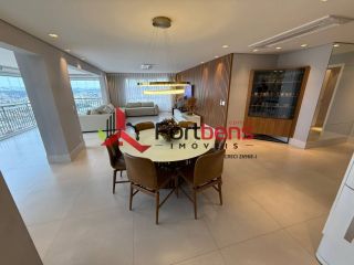 Apartamento Para Vender com 4 quartos 4 suítes no bairro Anhangabaú  em Jundiaí