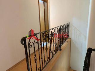 Sobrado Para Vender com 4 quartos 2 suítes no bairro Nova Caieiras em Caieiras