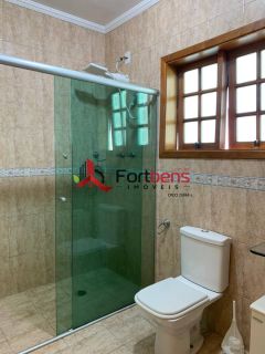 Sobrado Para Vender com 4 quartos 2 suítes no bairro Nova Caieiras em Caieiras