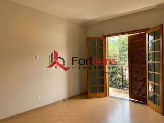 Sobrado Para Vender com 4 quartos 2 suítes no bairro Nova Caieiras em Caieiras