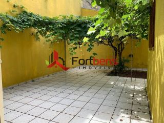 Sobrado Para Vender com 4 quartos 2 suítes no bairro Nova Caieiras em Caieiras