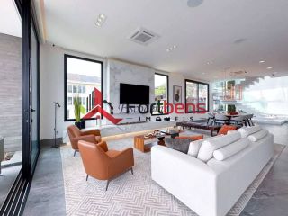 Casa de Condomínio Para Vender com 4 quartos 4 suítes no bairro Gênesis 2 em Santana De Parnaíba