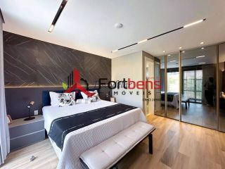 Casa de Condomínio Para Vender com 4 quartos 4 suítes no bairro Gênesis 2 em Santana De Parnaíba