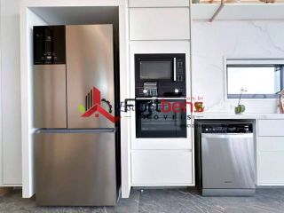 Casa de Condomínio Para Vender com 4 quartos 4 suítes no bairro Gênesis 2 em Santana De Parnaíba