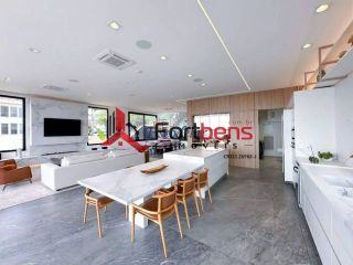 Casa de Condomínio Para Alugar com 4 quartos 4 suítes no bairro Gênesis 2 em Santana De Parnaíba