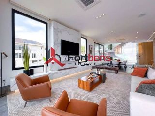 Casa de Condomínio Para Alugar com 4 quartos 4 suítes no bairro Gênesis 2 em Santana De Parnaíba