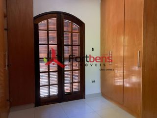 Casa de Condomínio Para Vender com 4 quartos 1 suítes no bairro Alpes de Caieiras em Caieiras