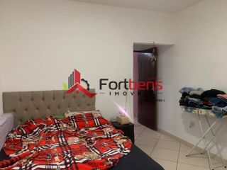 Casa Para Vender com 3 quartos no bairro Vila Rosina em Caieiras