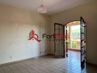 Sobrado Para Vender com 3 quartos no bairro Jardim dos Eucaliptos em Caieiras