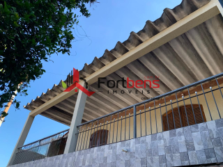 Sobrado Para Vender com 3 quartos no bairro Jardim dos Eucaliptos em Caieiras