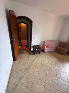 Casa Para Vender com 4 quartos 4 suítes no bairro Região Central em Caieiras