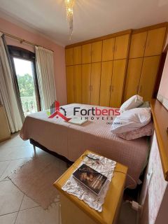 Casa Para Vender com 4 quartos 4 suítes no bairro Região Central em Caieiras