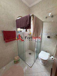 Casa Para Vender com 4 quartos 4 suítes no bairro Região Central em Caieiras