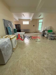 Casa Para Vender com 4 quartos 4 suítes no bairro Região Central em Caieiras