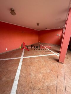 Casa Para Vender com 4 quartos 4 suítes no bairro Região Central em Caieiras