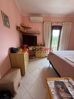 Casa Para Vender com 4 quartos 4 suítes no bairro Região Central em Caieiras