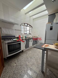 Casa Para Vender com 4 quartos 4 suítes no bairro Região Central em Caieiras