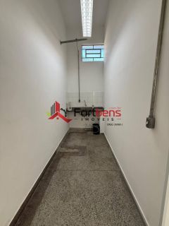 Imóvel Comercial Para Alugar no bairro Região Central em Caieiras