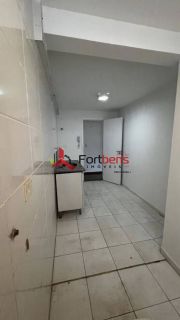 Apartamento Para Alugar com 2 quartos no bairro Região Central em Caieiras