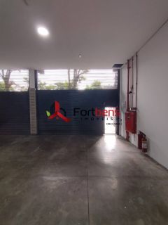 Galpão / Depósito / Armazém Para Alugar no bairro Centro em Francisco Morato